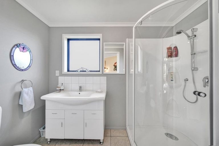 Photo of property in 4 Willow Place, Whalers Gate, New Plymouth, 4310