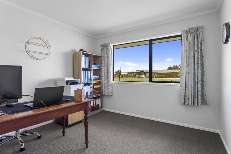 Photo of property in 11 Hodgsons Road, Loburn, Rangiora, 7472