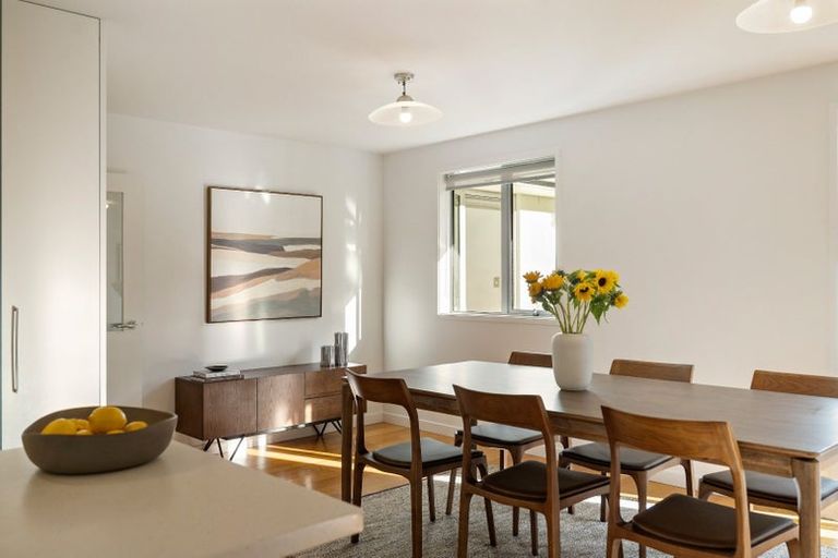 Photo of property in 42 Sylvan Street, Lake Hayes, Queenstown, 9304