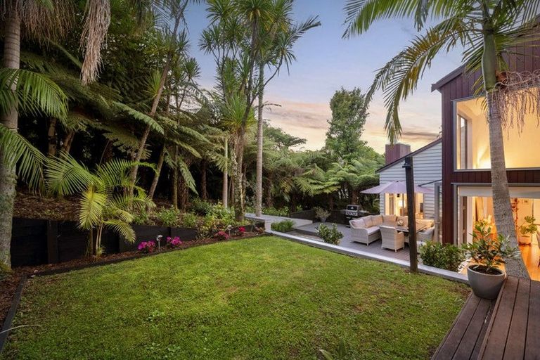 Photo of property in 73m Park Rise, Campbells Bay, Auckland, 0630