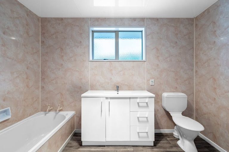 Photo of property in 111 Coutts Road, Gore, 9710