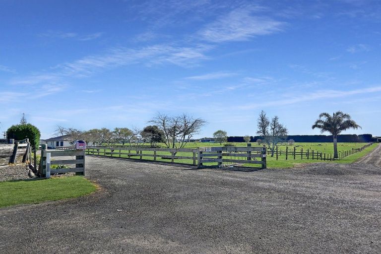 Photo of property in 42 Moore Road, Thornton, Whakatane, 3194