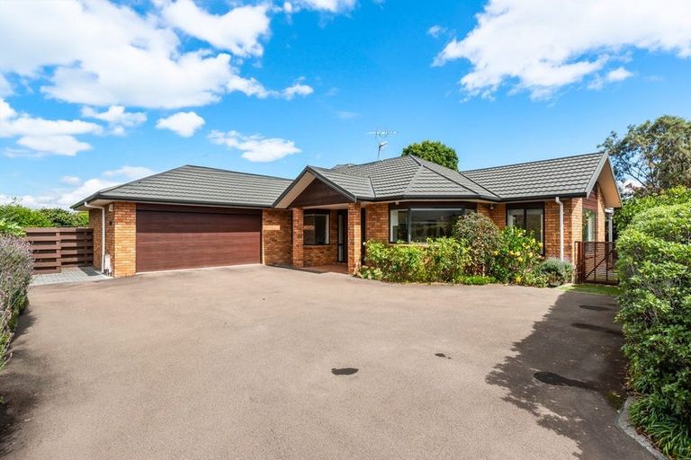 Photo of property in 84 Kapanui Road, Waikanae, 5036