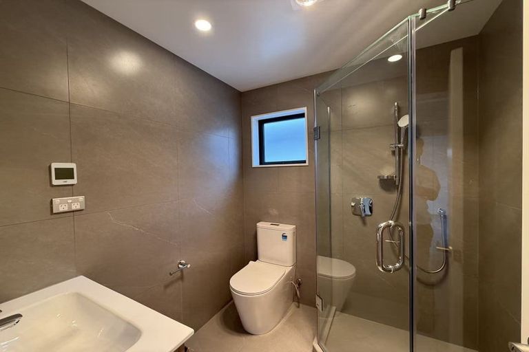 Photo of property in 43c Ashdown Place, Pahurehure, Papakura, 2113