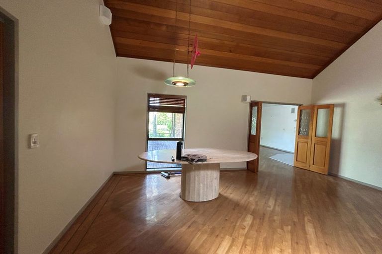 Photo of property in 70 Jack Paterson Road, Opaheke, Papakura, 2584