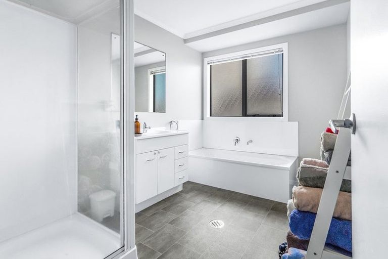 Photo of property in 198d Old Farm Road, Hamilton East, Hamilton, 3216