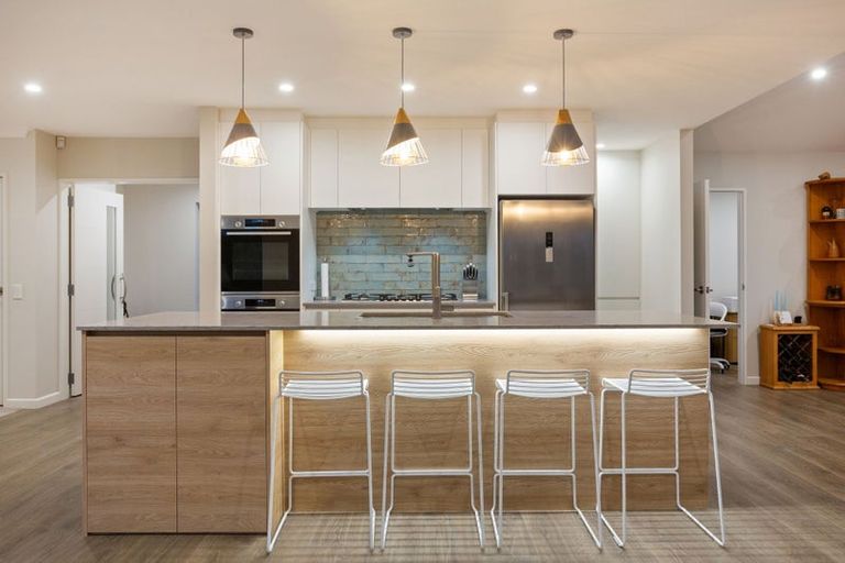 Photo of property in 118 Rosetta Road, Raumati South, Paraparaumu, 5032