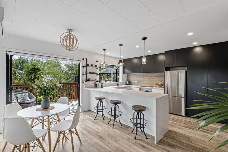 Photo of property in 2/90 Verbena Road, Birkdale, Auckland, 0626