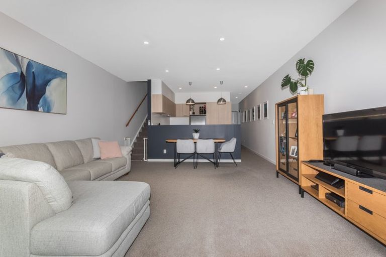 Photo of property in 14/7 Handyside Street, Tawa, Wellington, 5028