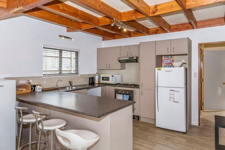 Photo of property in 40a Cedar Terrace, Stanmore Bay, Whangaparaoa, 0932