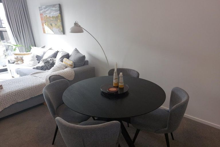 Photo of property in 47 Manarini Road, Westgate, Auckland, 0614