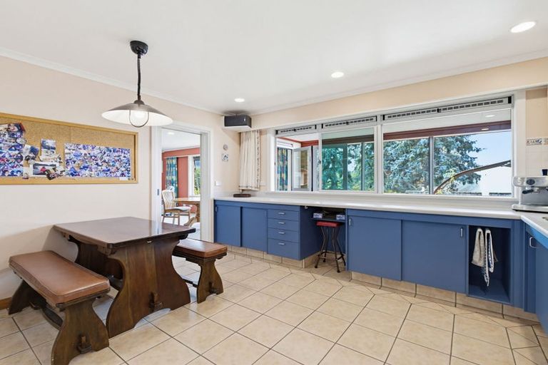 Photo of property in 25 Barraud Place, Pukehangi, Rotorua, 3015