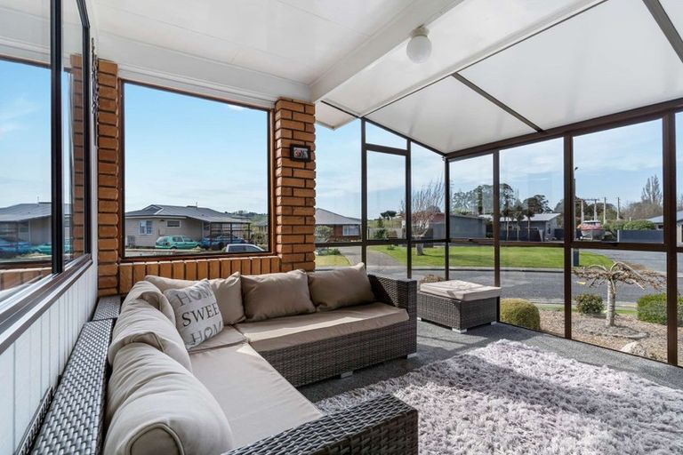 Photo of property in 13 Crossleigh Crescent, Balclutha, 9230