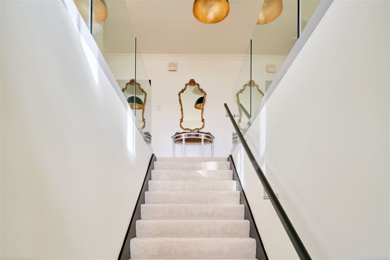 Photo of property in 7 Wilkinson Street, Oriental Bay, Wellington, 6011