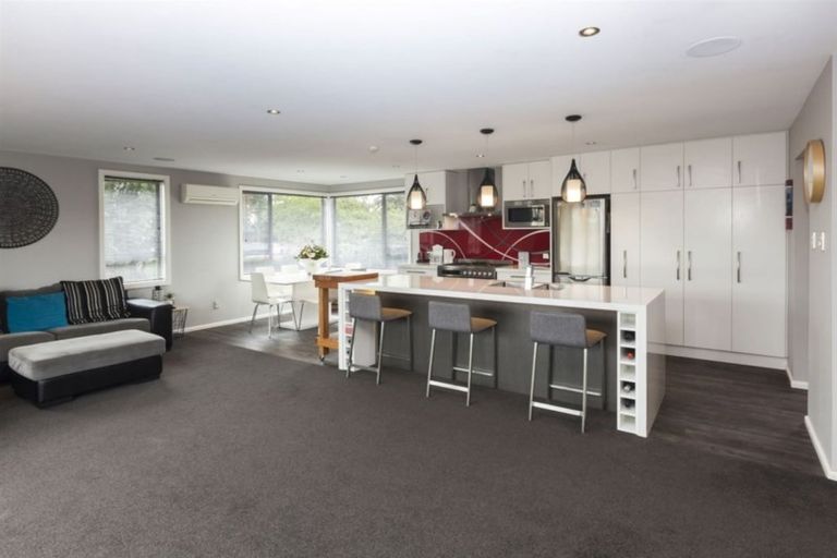 Photo of property in 20 Daniels Road, Redwood, Christchurch, 8051
