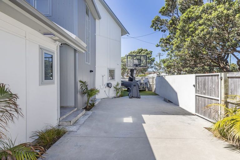 Photo of property in 75 Dundas Street, Seatoun, Wellington, 6022