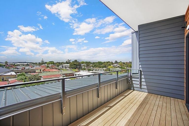 Photo of property in 7/8g Gray Avenue, Mangere East, Auckland, 2024