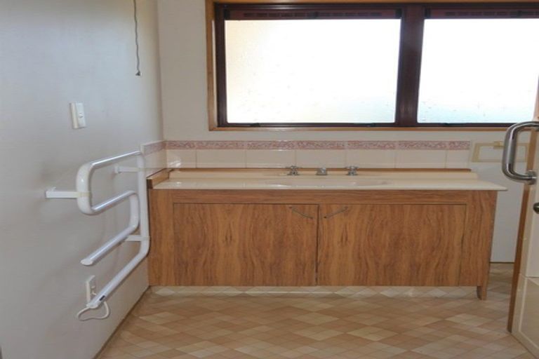 Photo of property in 22 Parfitt Place, Greymouth, 7805