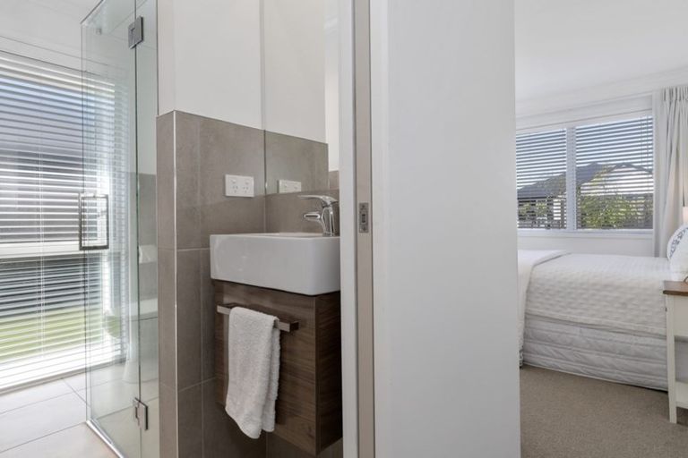 Photo of property in 6 Batty Street, Papamoa Beach, Papamoa, 3118