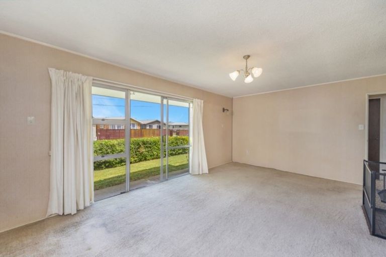 Photo of property in 2 Priscilla Crescent, Melville, Hamilton, 3206