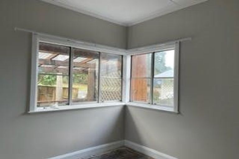 Photo of property in 19 Hyderabad Road, Marewa, Napier, 4110