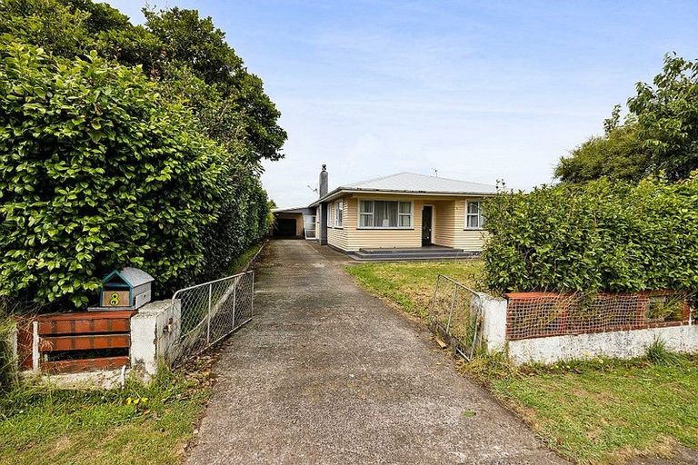 Photo of property in 8 Egmont Street, Kaponga, Hawera, 4679