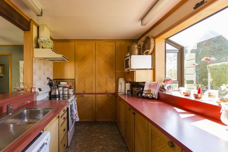 Photo of property in 2 Sussex Street, Weston, Oamaru, 9401