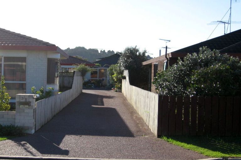 Photo of property in 3a Edward Avenue, Orewa, 0931