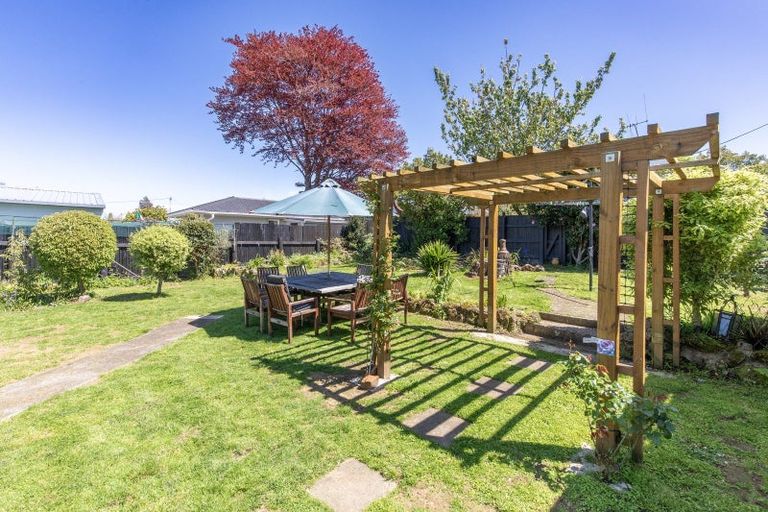 Photo of property in 38 Queen Street, Dannevirke, 4930