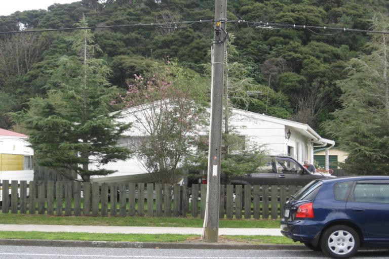 Photo of property in 33 Ruahine Street, Paraparaumu, 5032