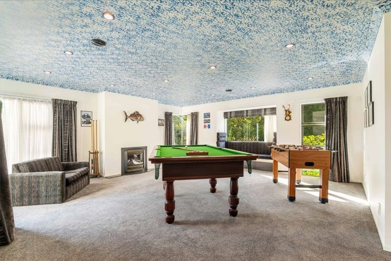 Photo of property in 88 Boord Crescent, Kumeu, 0891