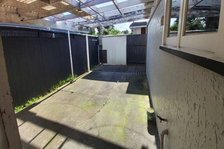 Photo of property in 2 Antrim Place, Hokowhitu, Palmerston North, 4410