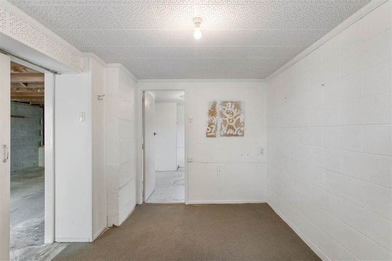 Photo of property in 6 Raines Avenue, Forrest Hill, Auckland, 0620