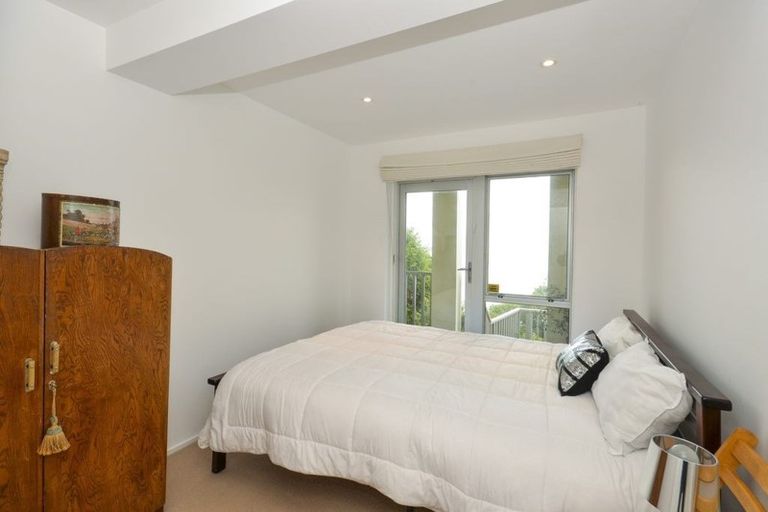 Photo of property in 9a Robieson Street, Roseneath, Wellington, 6011