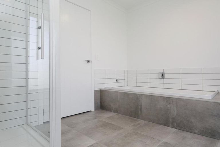 Photo of property in 28 Bastille Court, Rangatira Park, Taupo, 3330