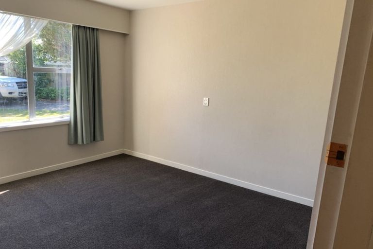 Photo of property in 5 Pahau Place, Cracroft, Christchurch, 8025