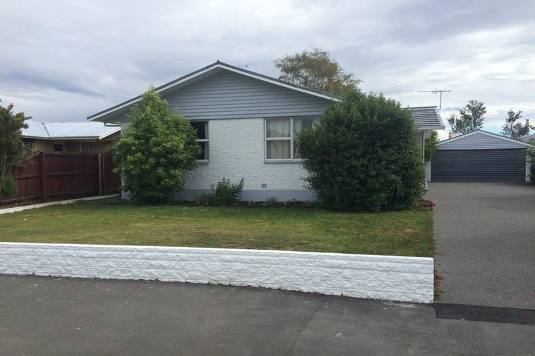 Photo of property in 35 Eglinton Street, Avondale, Christchurch, 8061