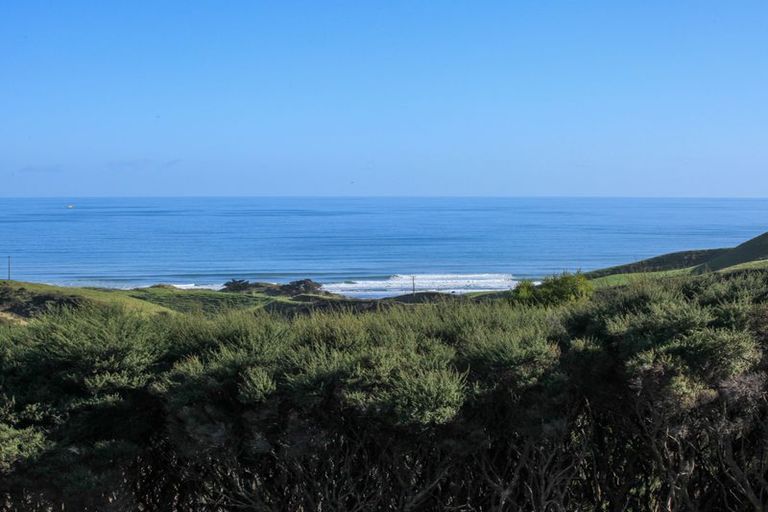 Photo of property in 1638 Whaanga Road, Raglan, 3296