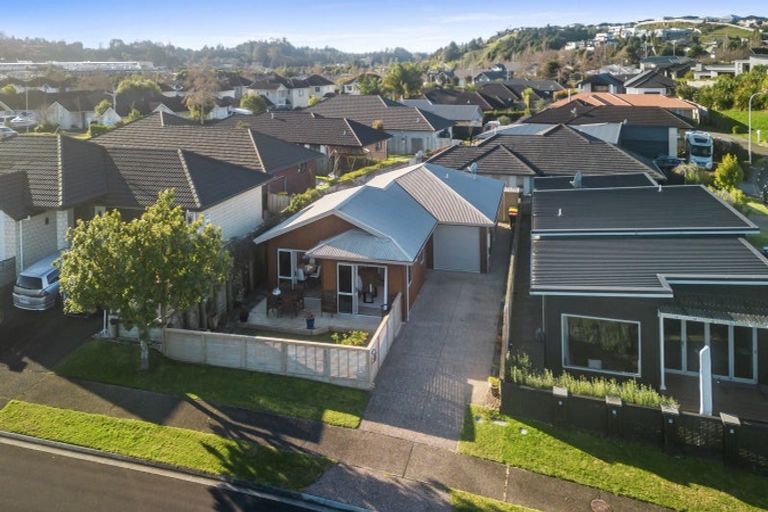 Photo of property in 3 Lakeview Quay, Pyes Pa, Tauranga, 3112