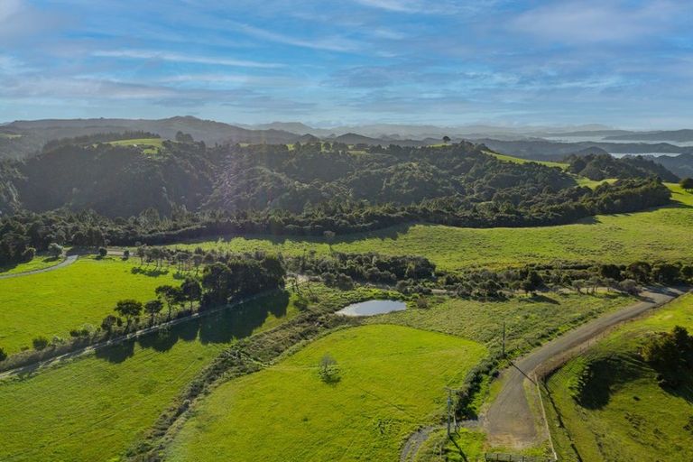 Photo of property in 750 Kaiikanui Road, Opuawhanga, Hikurangi, 0181