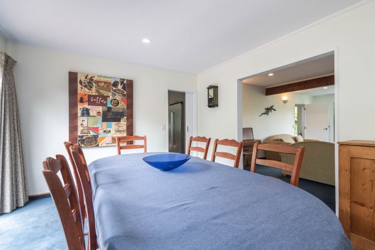 Photo of property in 39 Thatcher Crescent, Crofton Downs, Wellington, 6035