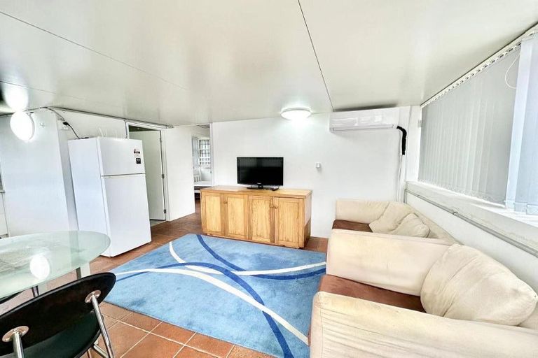 Photo of property in 128 Grafton Road, Grafton, Auckland, 1010