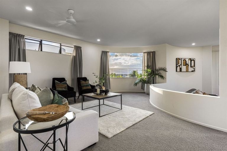 Photo of property in 26 Marellen Drive, Red Beach, 0932