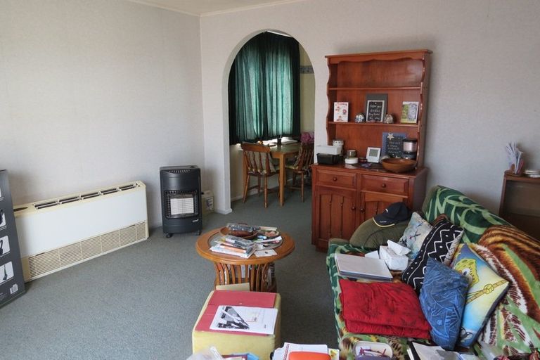 Photo of property in 22 John Street, Winton, 9720