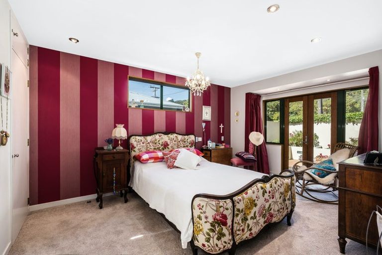 Photo of property in 34 Oroua Street, Eastbourne, Lower Hutt, 5013