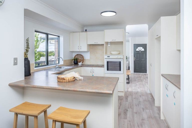 Photo of property in 12 Highbury Place, Nawton, Hamilton, 3200