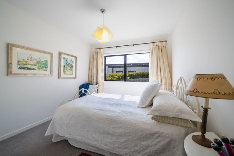 Photo of property in 285 Cannon Hill Crescent, Mount Pleasant, Christchurch, 8081