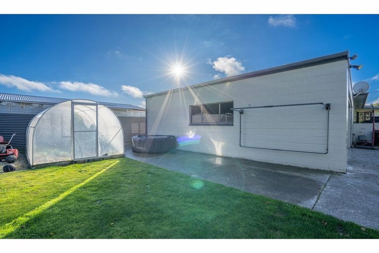 Photo of property in 129 Mcquarrie Street, Kingswell, Invercargill, 9812