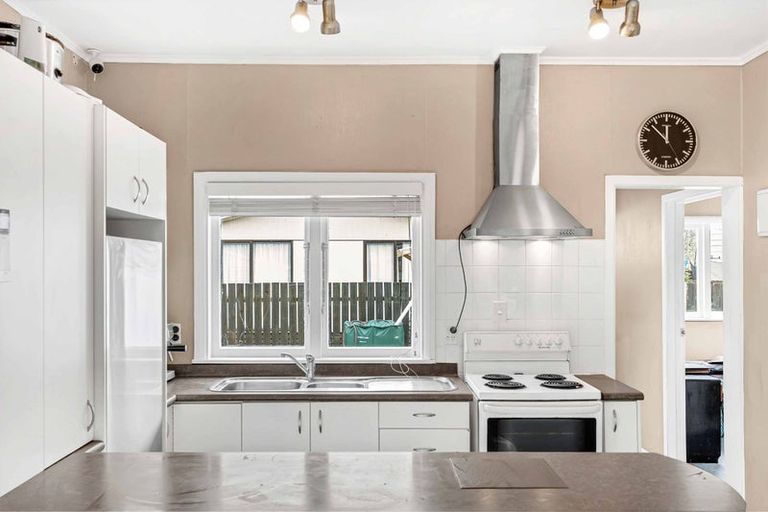 Photo of property in 29 Kelvin Road, Papakura, 2110