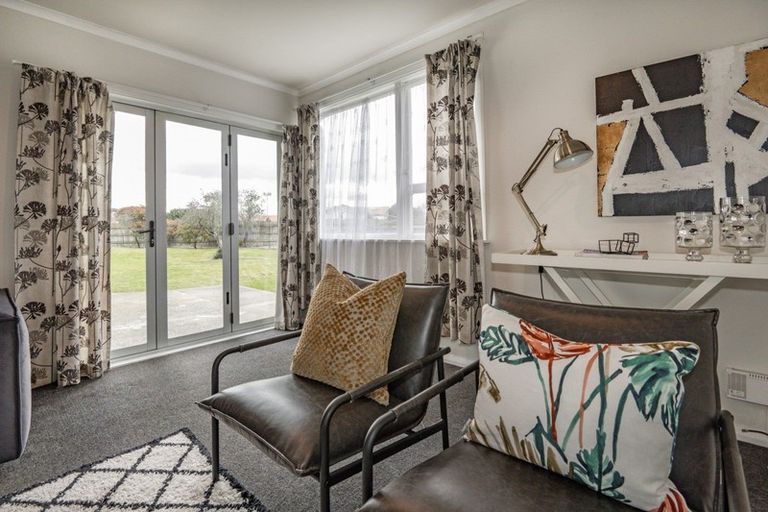 Photo of property in 11 Bristol Place, Flaxmere, Hastings, 4120